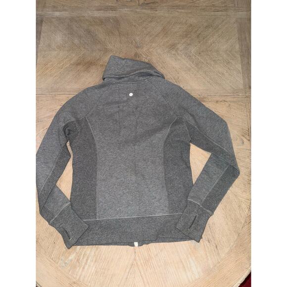 Lululemon Calm & Cozy full zip Jacket in heathered medium gray size 8 - Picture 11 of 12
